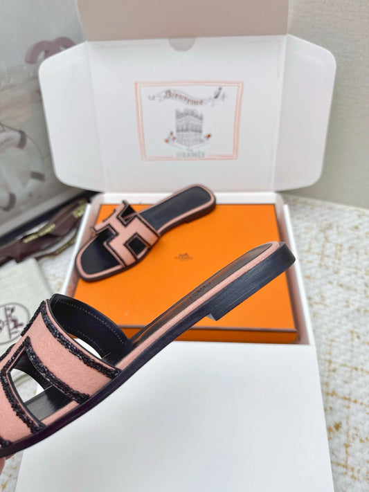 HM 26ss Oran Sandals Black Pink Sheepskin Rhinestone 625232