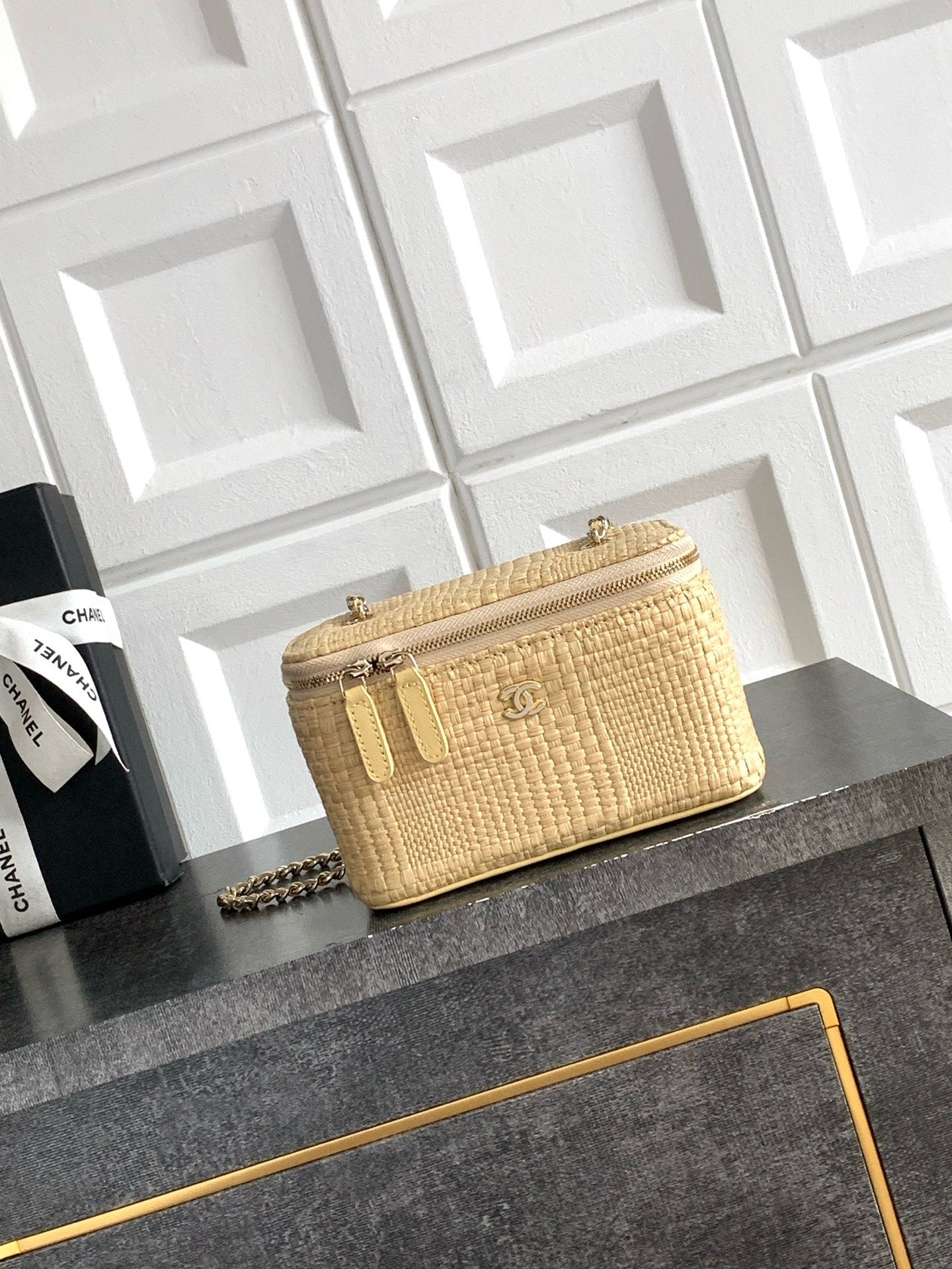 Chanel 2026 Box Bag 19.5cm Straw Leather 157109