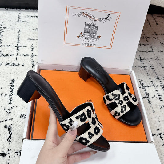 HM 26ss High-Heeled Sandals 50 Black Ivory Suede Cowhide 617226