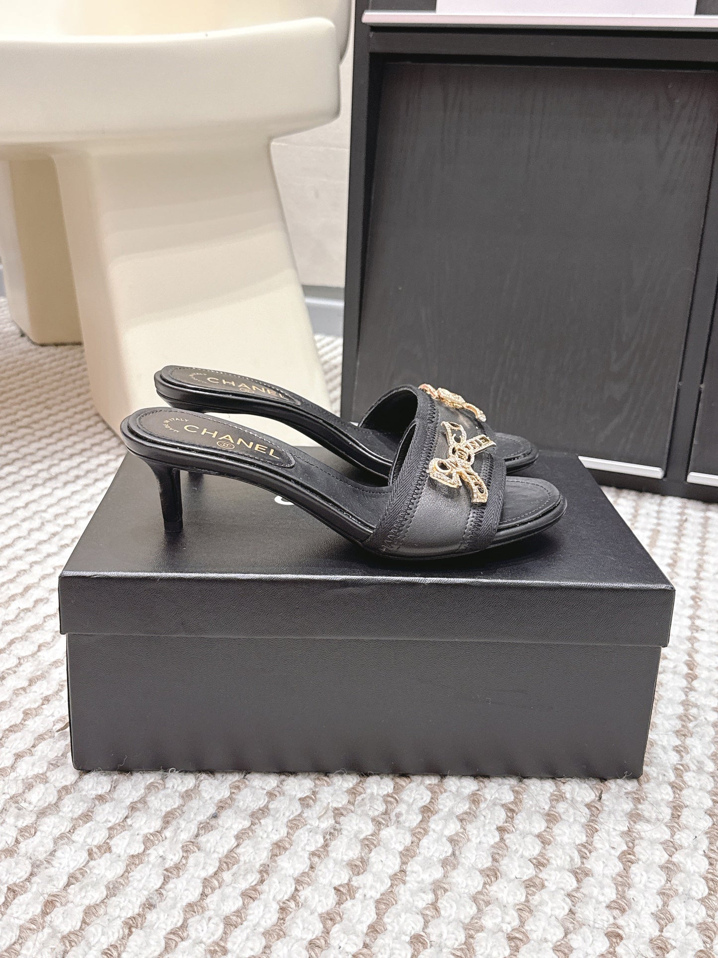 CC 26s Stiletto Sandals 55 Black Leather 652573