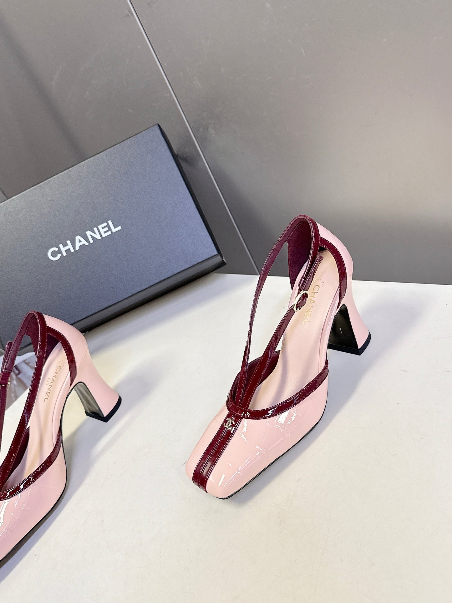 Chanel 2026 Mary Jane Slingback 85mm Patent Calfskin 895338