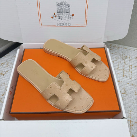 HM 26ss Oran Sandals Beige Ostrich Leather 625096