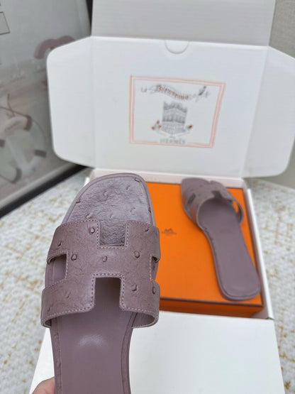HM 26ss Oran Sandals Dusty Lavender Ostrich Leather 625104