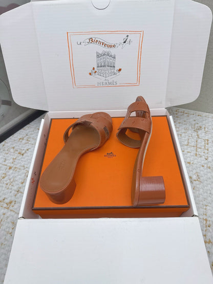 HM 26ss Oran Sandals 50 Brown Ostrich Leather 625124
