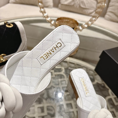 CC 26s Camellia Platform Slippers 65 White Patent Leather 627043