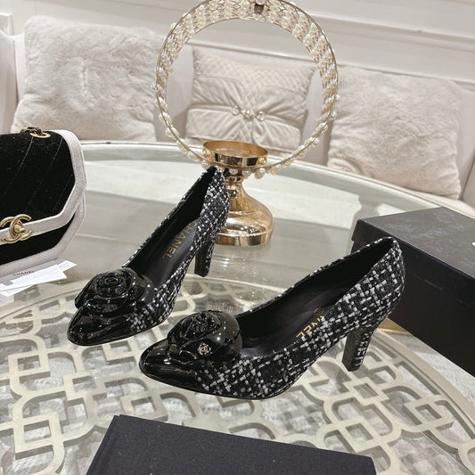 CC 26s High Heels Pump 85 Black White Wool Fabric 627015