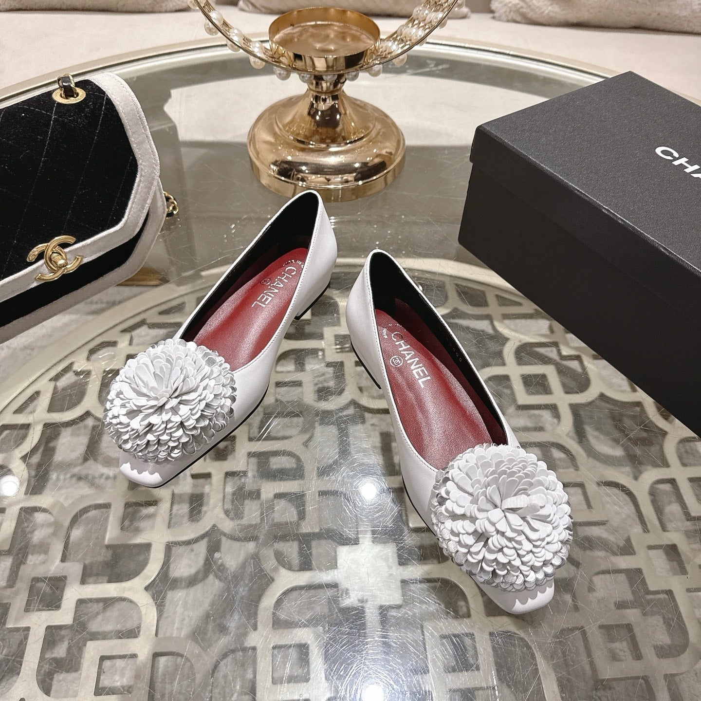 CC 26s Floral Ballet Flats White Sheepskin 627022