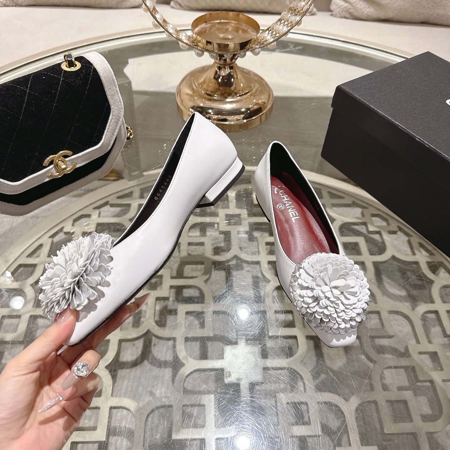 CC 26s Floral Ballet Flats White Sheepskin 627022