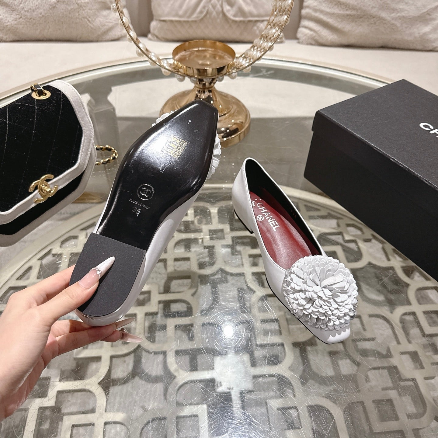 CC 26s Floral Ballet Flats White Sheepskin 627022