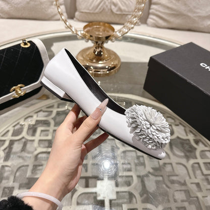 CC 26s Floral Ballet Flats White Sheepskin 627022