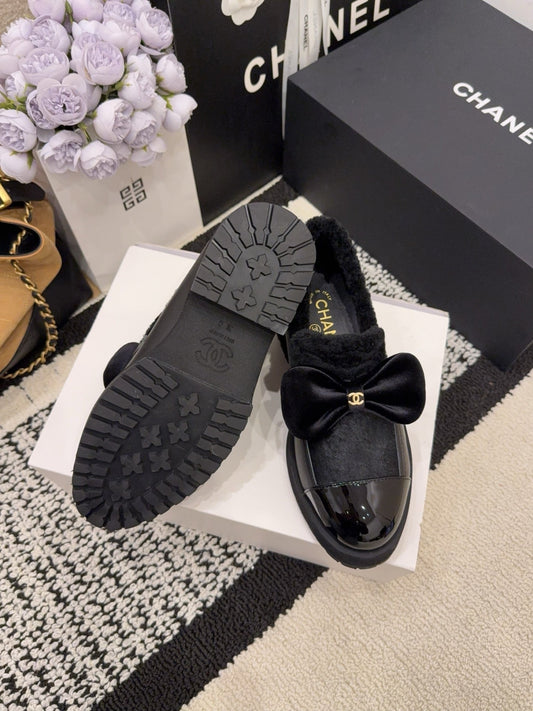 CC 26 Fur-lined Loafer With Bow Black Wool Leather 588823