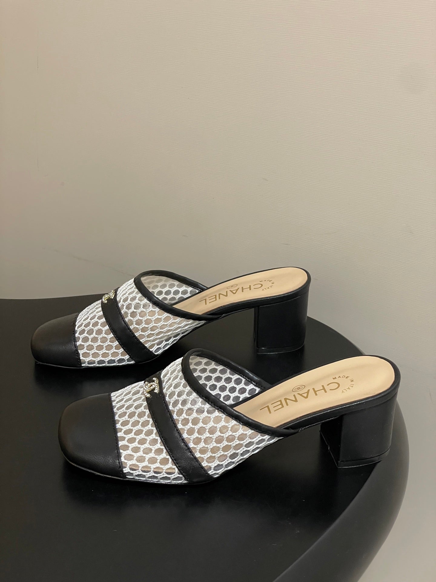 CC 26s High-Heeled Mules 65 Black Cowhide 649464