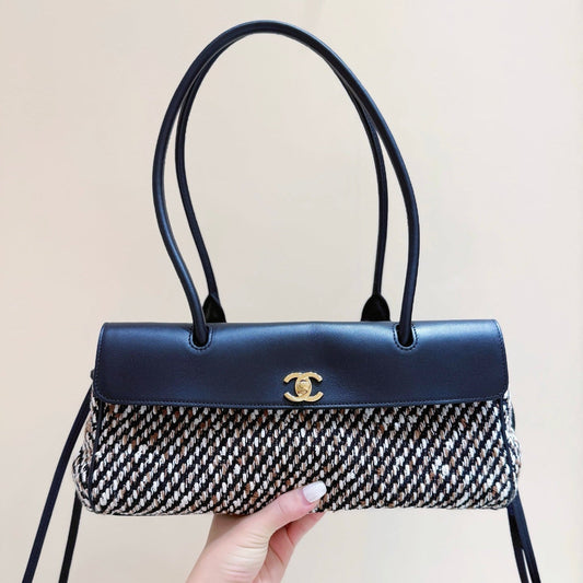 Chanel 2026 "Urban Essential" East West Bag Black Tweed Calfskin 354066