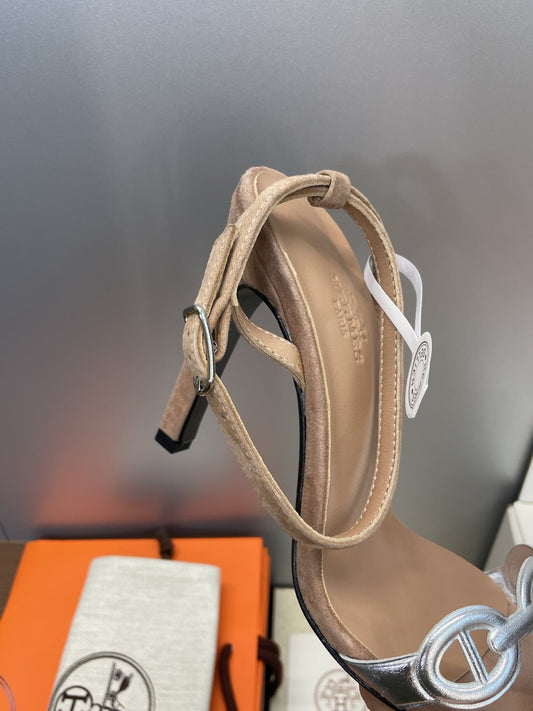 HM 26ss Pig-Nose Sandals  105 Brown Suede Leather 607084