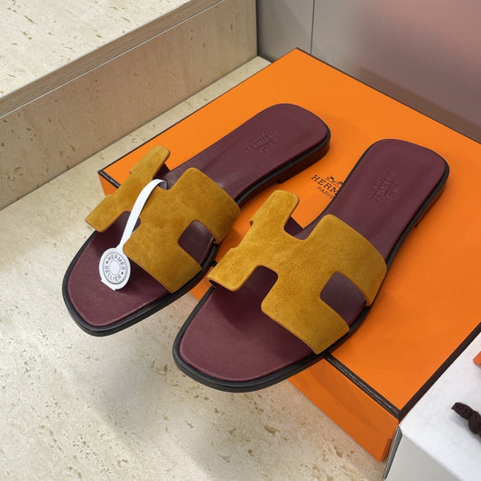 HM 26ss  Oran Sandals Burgundy Yellow Suede Cowhide 607211